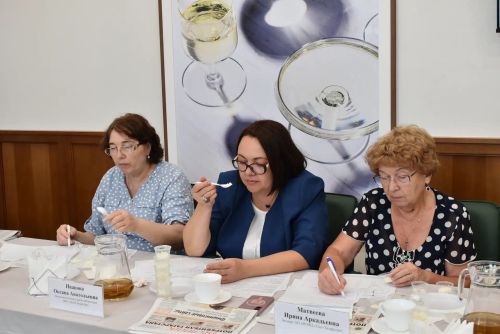 Госалкогольинспекция Татарстана оценила качество творога и сметаны на потребительской дегустации