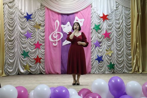 Концерт и награждение работников культуры Камско-Устьинского района украсили профессиональный праздник