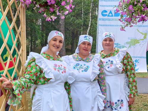 Эти милые женские лица