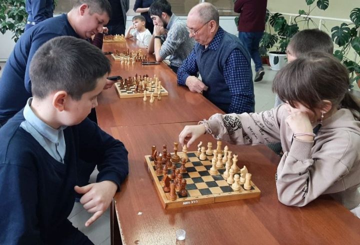 В Татарстане объявлен набор в школу шахмат