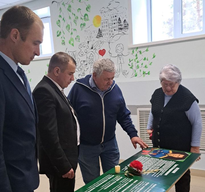 В Сюкеевской школе открыли «Парту Героя» имени героя СВО