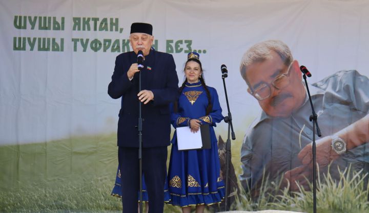 90-летие со дня рождения известного драматурга Туфана Миннулина отмечают сегодня в республике
