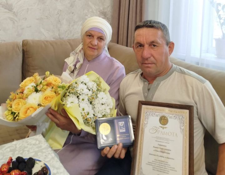В сентябре семейному союзу Рафиковых исполнится 37 лет