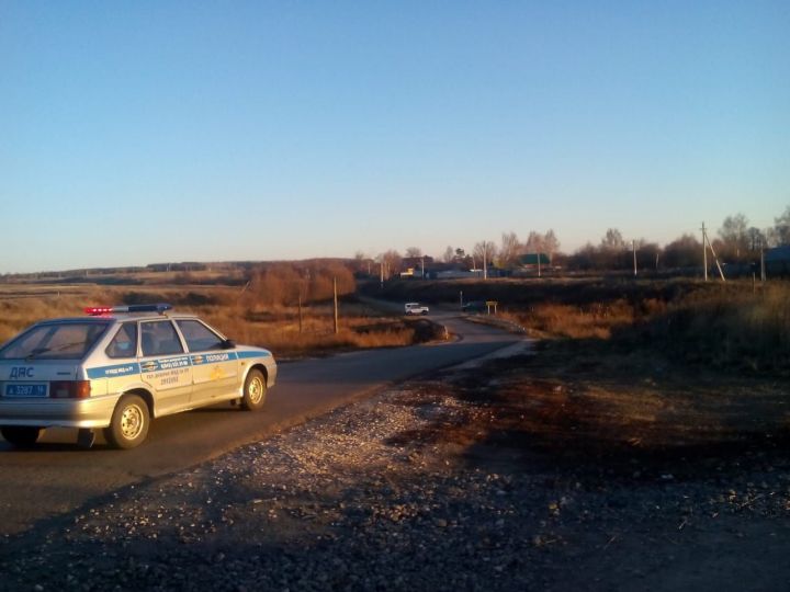 В Камско-Устьинском районе на дороге обнаружен подозрительный предмет