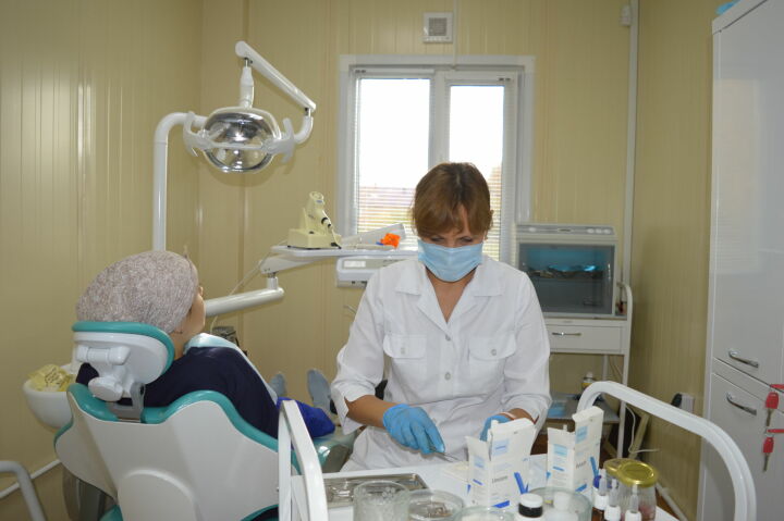 В Куйбышевском Затоне принимает стоматолог
