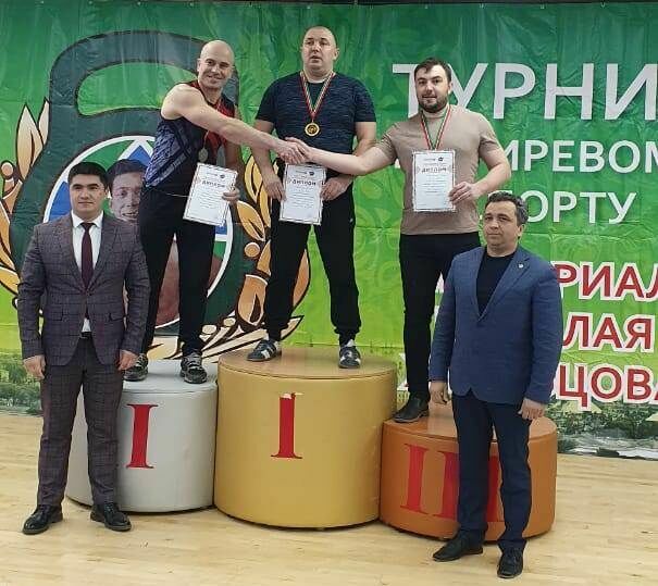 Камскоустьинец стал призёром Всероссийских соревнований по гиревому спорту
