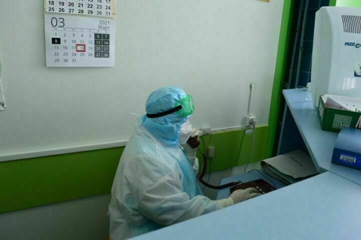 Более четырёхсот тысяч жителей РТ обратились на горячую линию по коронавирусу