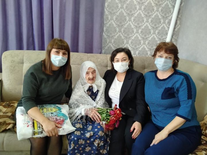 Старейшей долгожительнице Камско-Устьинского района в конце октября исполнится 104 года