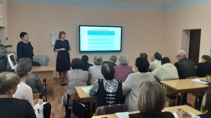 Зональный семинар сегодня проходит в Камскоустьинской средней школе