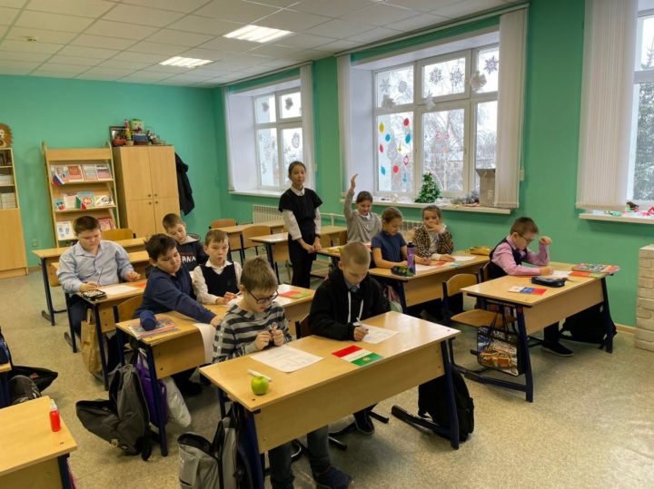 В Камско-Устьинской школе прошел Единый урок на тему «Права человека»
