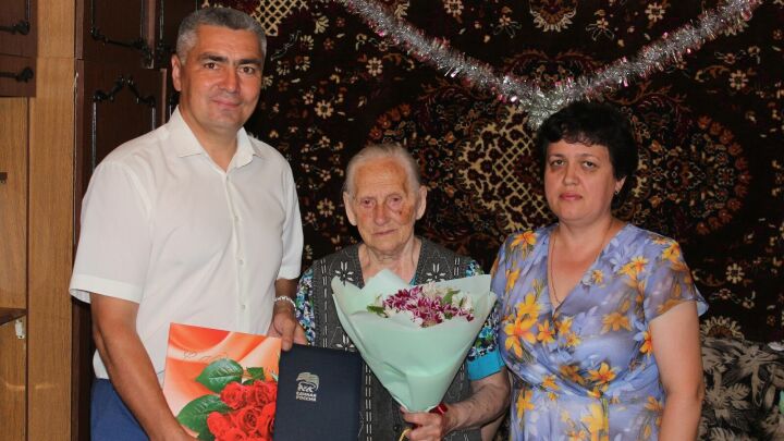 Сегодня долгожительница Куйбышевского Затона отмечает юбилей