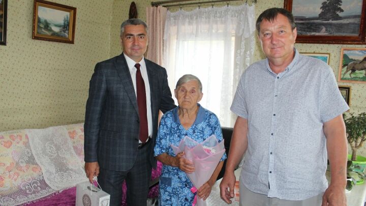 Долгожительница из Теньков отметила 90-летний юбилей