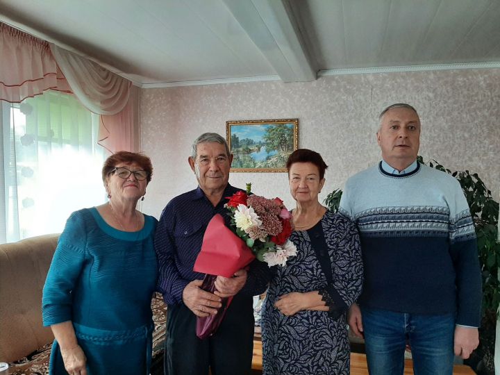 Поздравления с юбилеем принимает сегодня житель Куйбышевского Затона