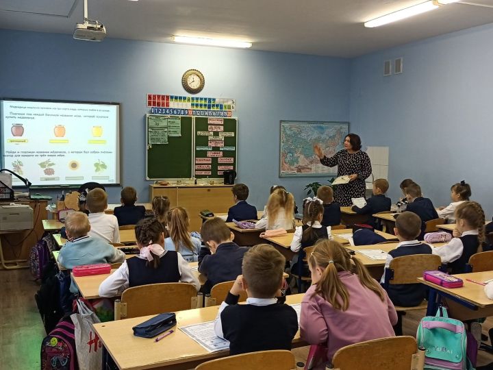 Учителя Камского Устья делились опытом с коллегами из других школ района