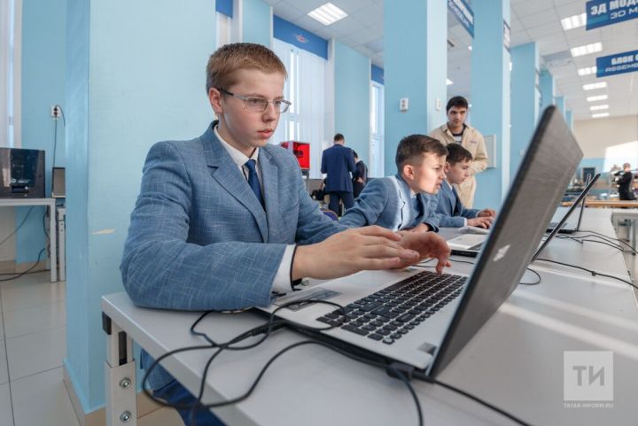Татарстанских школьников пригласили в «Безопасный интернет»