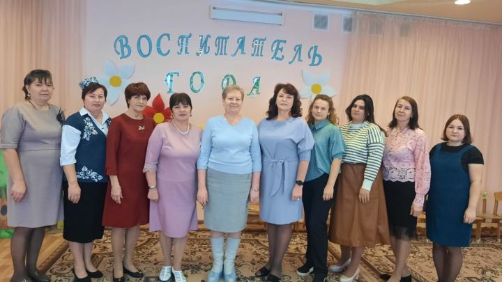 Камскоустьинские воспитатели соревнуются в профессиональном мастерстве