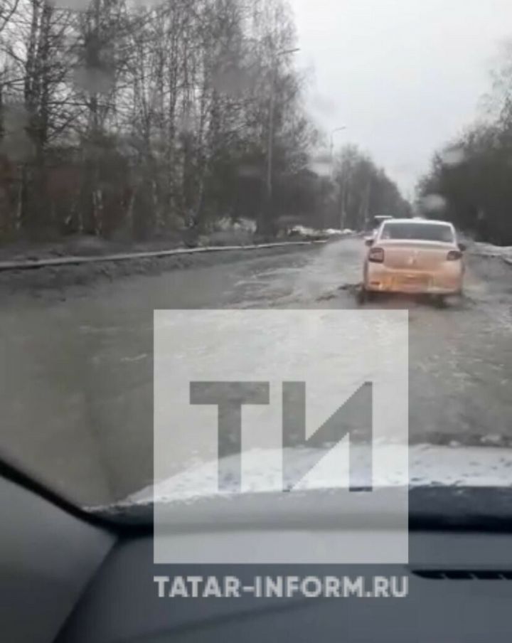 Весна и половодье стали причиной пробок и заторов