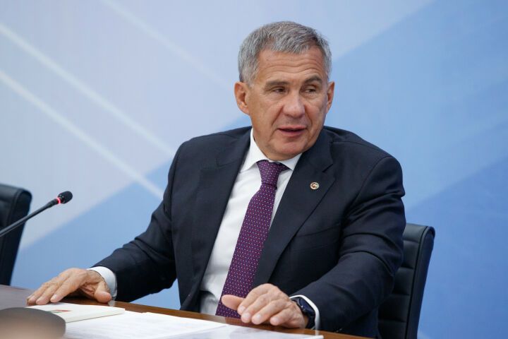 Минниханов дополнил указ о помощи членам семей погибших участников СВО