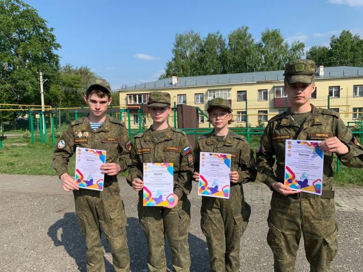 Кадетларыбыз иң яхшылар исемлегендә