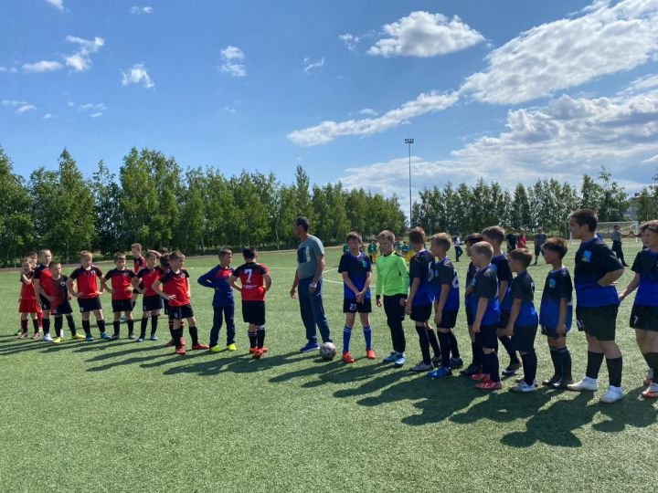 Футболисты Камского Устья показали себя достойными соперниками