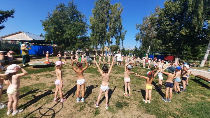 К здоровью детей в детском саду Камского Устья подходят очень серьезно