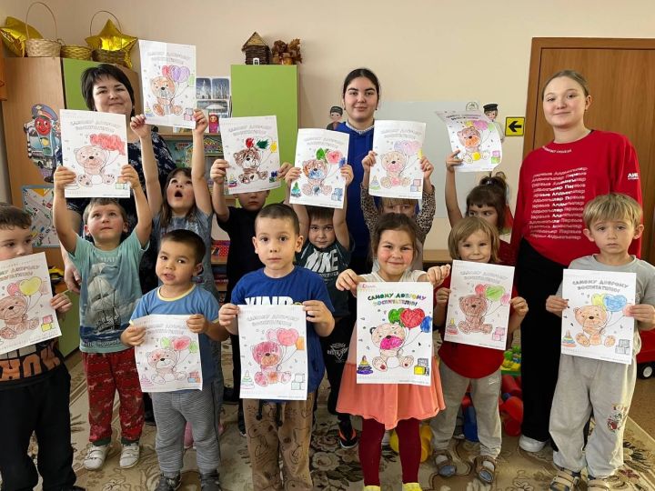 В районе проходит акция «Спасибо воспитателю!»