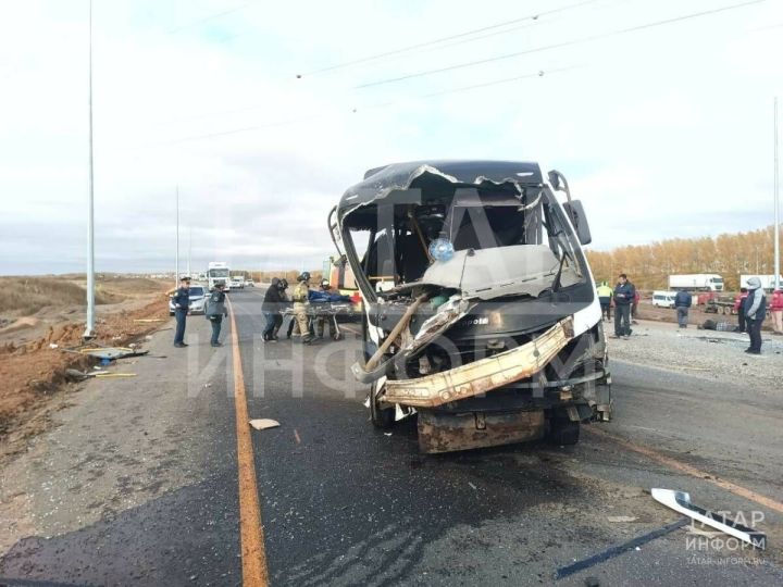 Два автобуса столкнулись в Татарстане