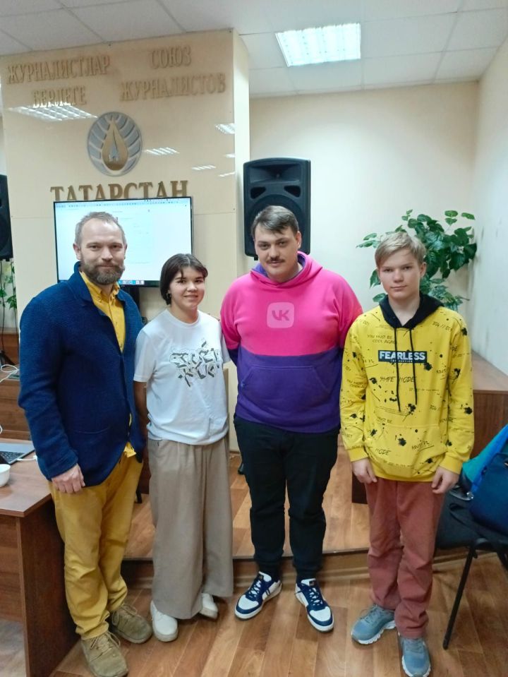 Юнкоры приняли участие в мастер-классе от ВК