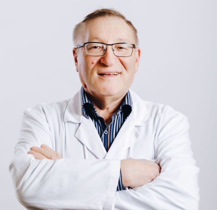 Сегодня отмечает юбилей заслуженный врач России Фоат Ахметзянов