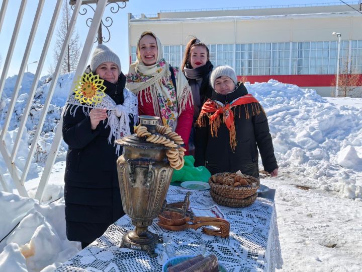 Сегодня в Камском Устье прошел веселый праздник