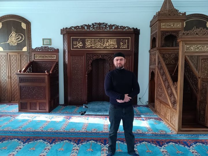 Мечети Камского Устья посетили около тысячи мусульман