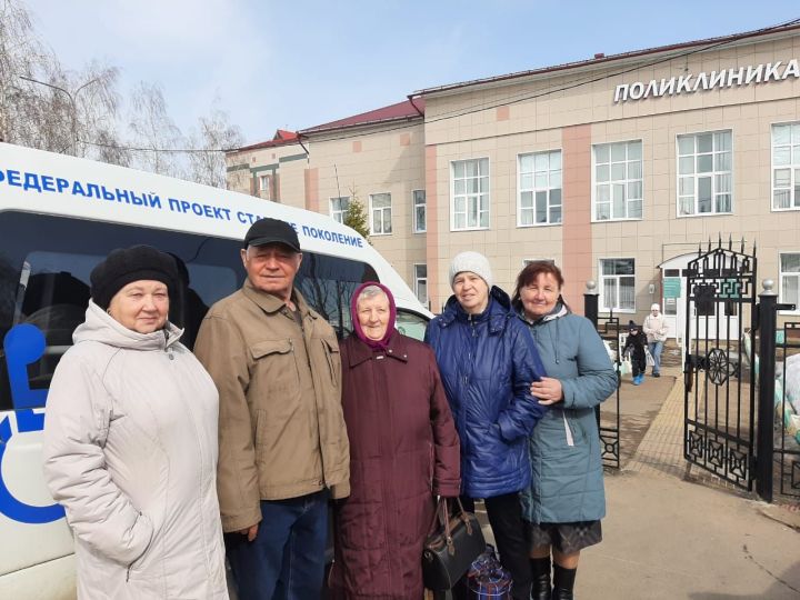 Доставка пожилых сельчан на диспансеризацию - бесплатная