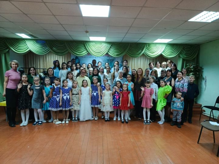 Творческий подход к поздравлению мам