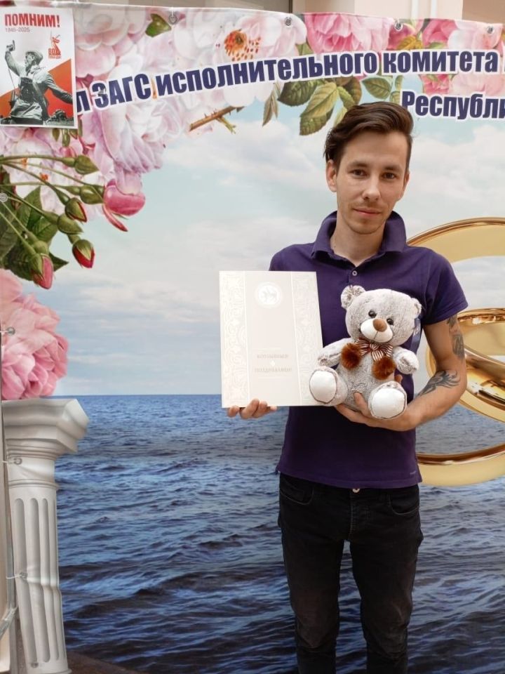В ЗАГСе зарегистрировали рождение нового Камскоустьинца