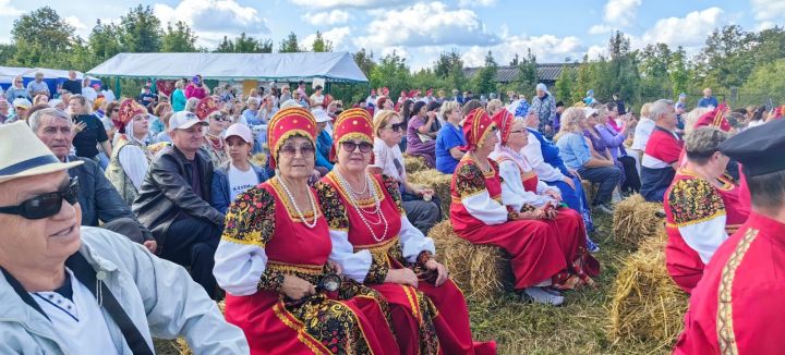 Звучали песни над рекой в Красновидово