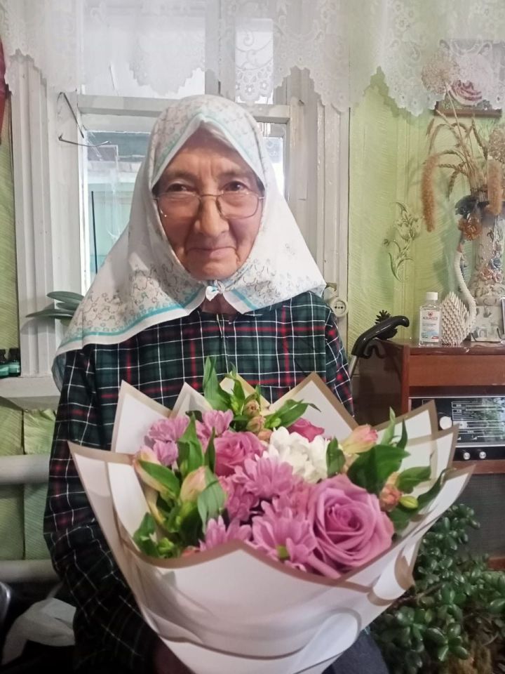 ТОС «Южная околица»: поздравления принимали дети войны и ветераны труда
