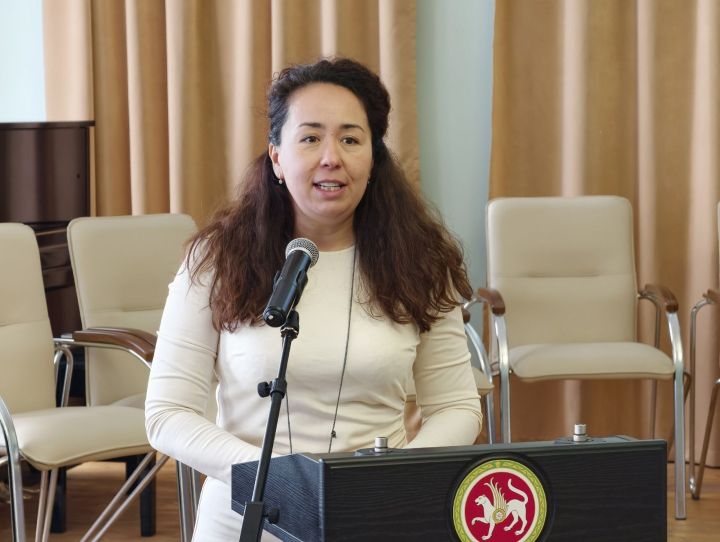 Алина Шакирова стала «Лучшим общественным воспитателем»
