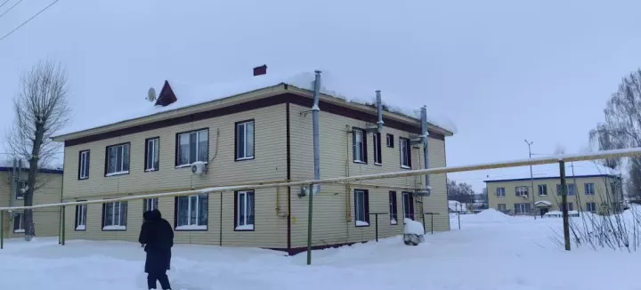 Снег на крыше опасен не только для кровли