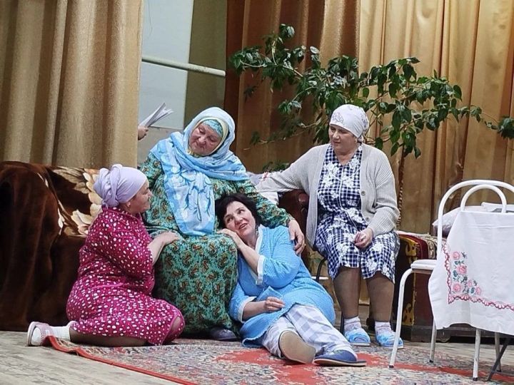 В Камском Устье прошла премьера спектакля по пьесе нашей землячки
