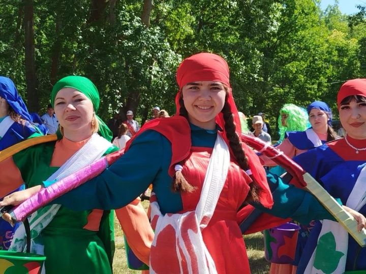Сабантуй 2026: праздник труда и плуга в Камском Устье удался на славу