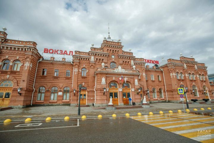 «Путевая звезда»: восемь юных казанцев примерили форму железнодорожников