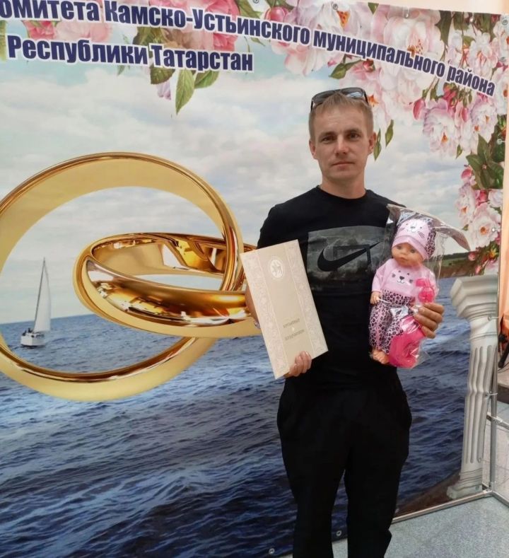В Камском Устье состоялось торжественное имянаречение новорожденного