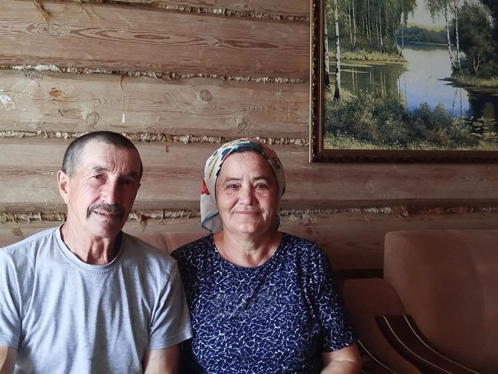 Үз һөнәрләренә, гаиләләренә һәм газетабызга тугры кешеләр